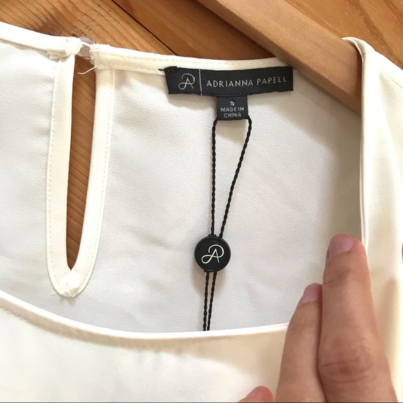 Adrianna Papell Buttercream Cutout Sleeve Blouse (Sm) NWT! - Picture 6 of 8